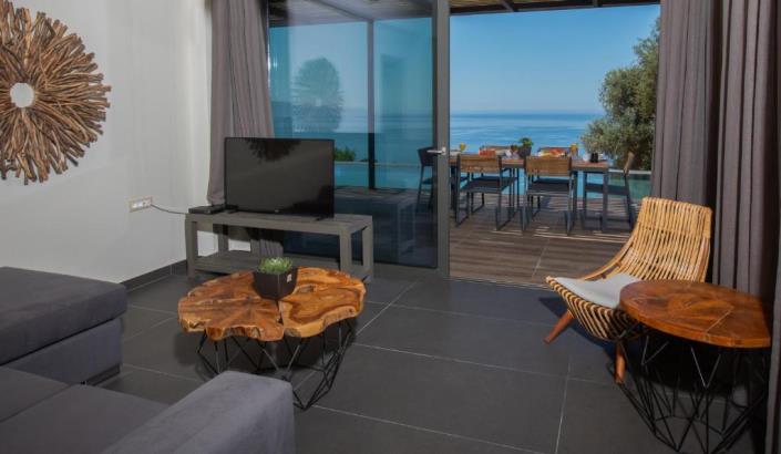 Image No.7-2 Bed Villa for sale