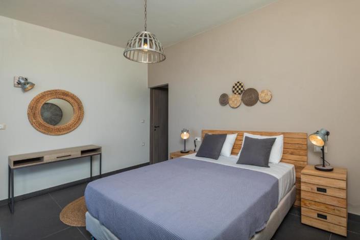 Image No.9-2 Bed Villa for sale