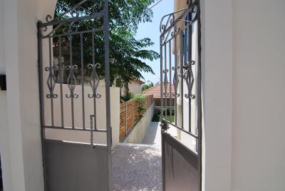 1 - Lourdas, Maison