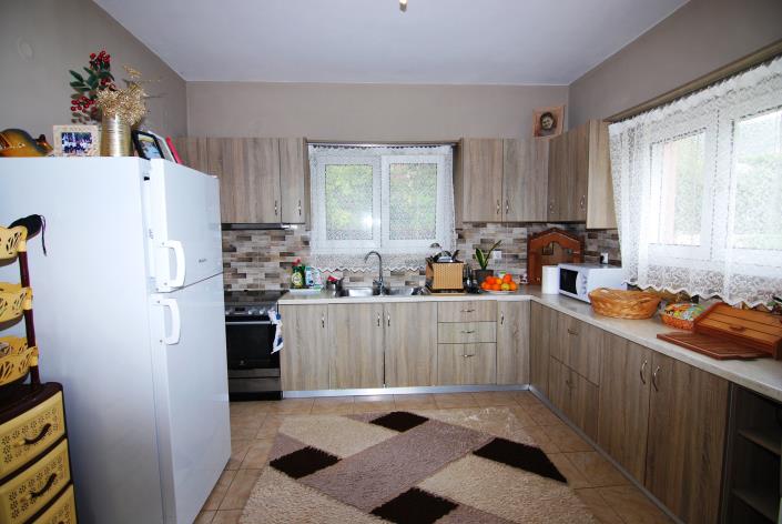 Image No.8-3 Bed House for sale