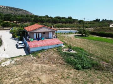 1 - Mavrata, Maison