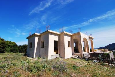 Half_finished_house_in_Haliotata_Kefalonia--35-