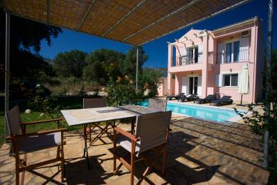 Villa_For_Sale_In_Agia_Efimia--4-