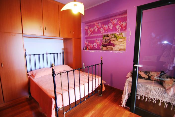 Image No.11-2 Bed House for sale