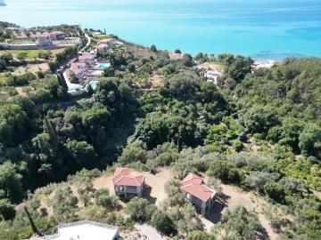 Half_finished_for_sale_in_Trapezaki_Kefalonia--20-