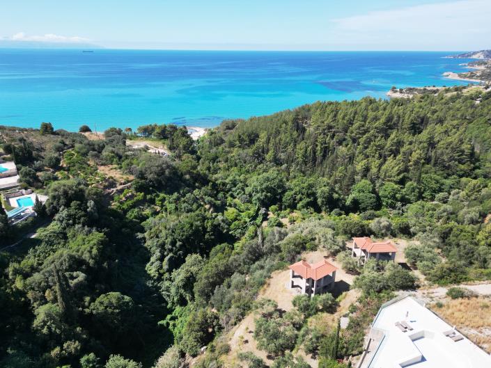 Image No.3-3 Bed Property for sale