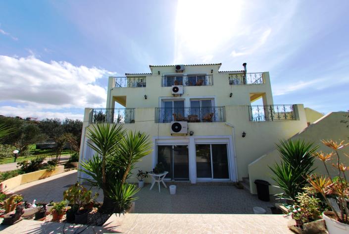 Image No.8-6 Bed Villa for sale