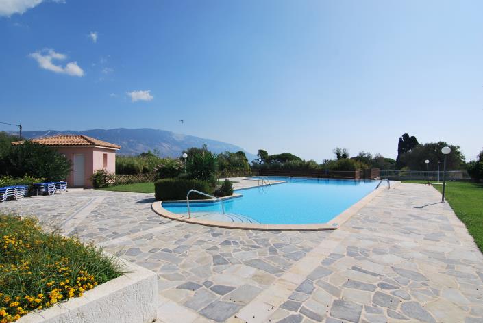 Image No.16-2 Bed Flat for sale