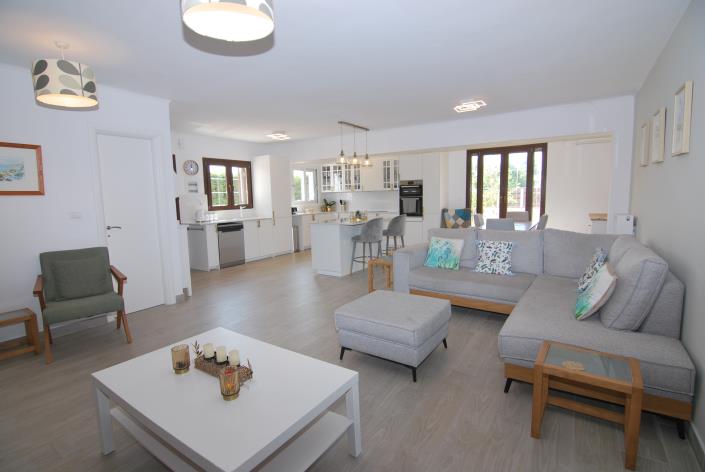 Image No.8-4 Bed Villa for sale