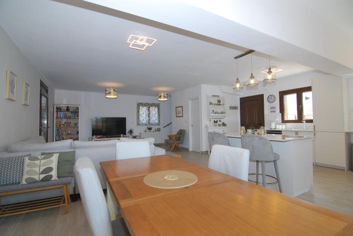 Image No.12-4 Bed Villa for sale