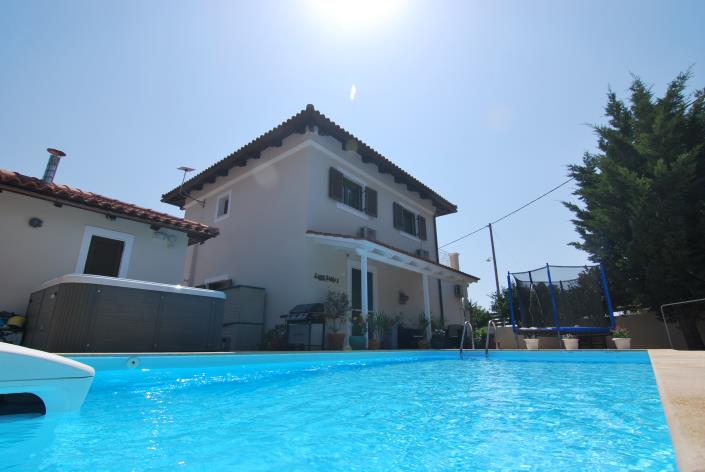 Image No.1-4 Bed Villa for sale