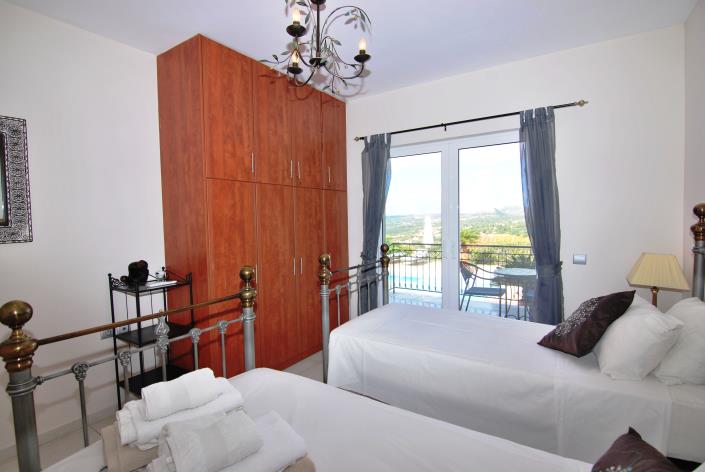 Image No.19-3 Bed Villa for sale