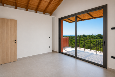 Villa_with_pool_in-Pessada_for_Sale--16-