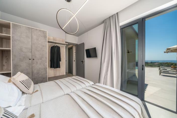 Image No.7-6 Bed Villa for sale