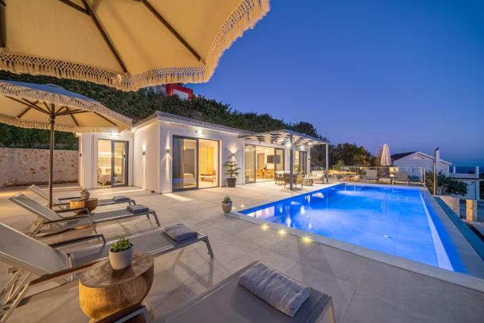 Image No.16-6 Bed Villa for sale