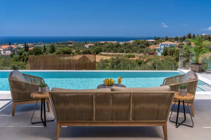 Image No.23-6 Bed Villa for sale