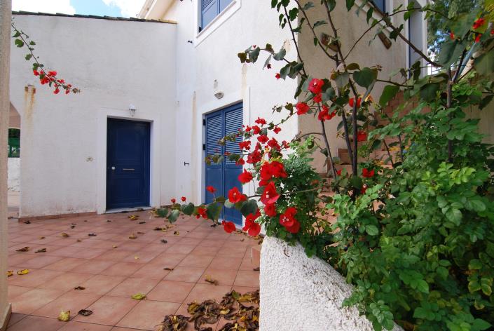 Image No.2-Maison de 2 chambres à vendre à Ratzakli