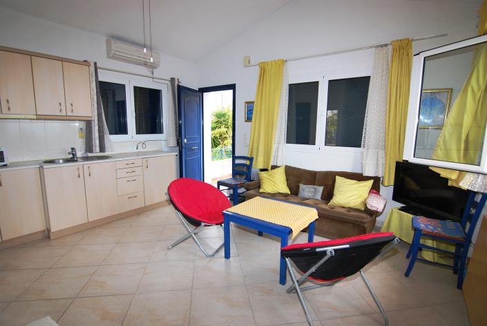 Image No.8-2 Bed House for sale