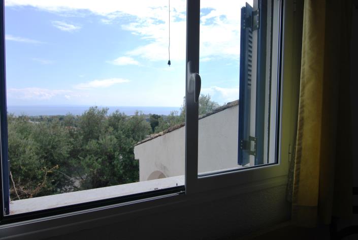 Image No.11-2 Bed House for sale