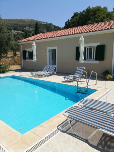 Image No.4-Villa de 2 chambres à vendre à Ratzakli