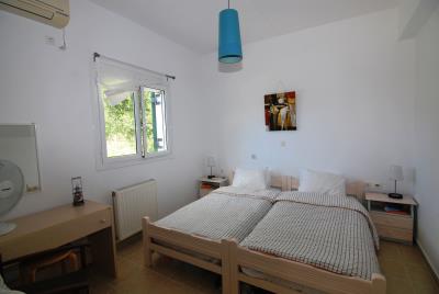 Villa_with_pool_for_sale_in_Ratzakli_Kefalonia--17-