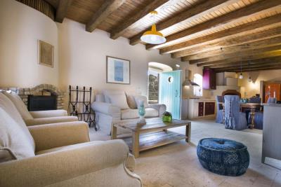 Villa_for_sale_close_to_Agia_Efimia_Kefalonia--14-