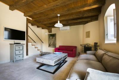 Traditional_villa_with_pool_for_sale_close_to_Agia_Efimia--19-