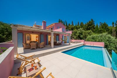 Luxurious_villa_for_sale-close_to_Fiskardo_in_Matsoukata_Erissos_Kefalonia--1-