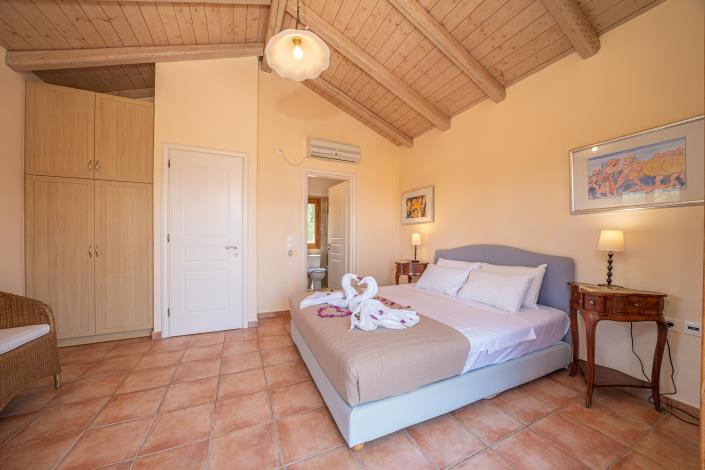 Image No.17-3 Bed Villa for sale