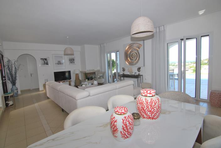 Image No.16-3 Bed Villa for sale