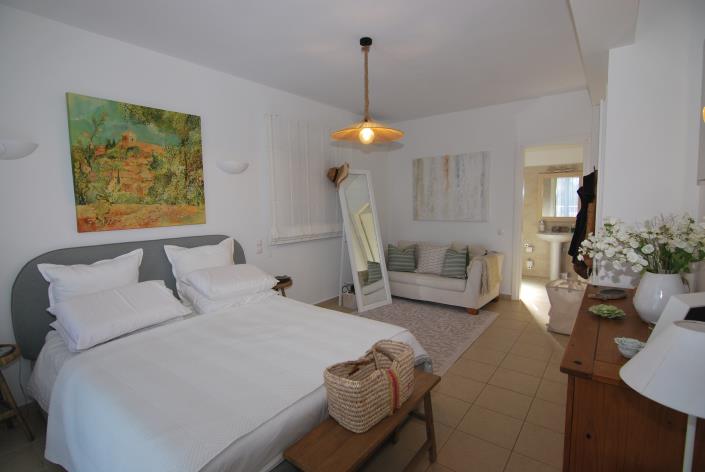 Image No.19-3 Bed Villa for sale