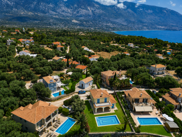 Villa_with_pool_for_sale_in_Pessada_Kefalonia--7-