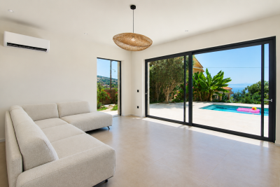 Villa_with_pool_for_sale_in_Lourdata_Kefalonia--4-