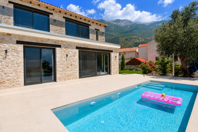 Villa_with_pool_for_sale_in_Lourdata_Kefalonia--13-
