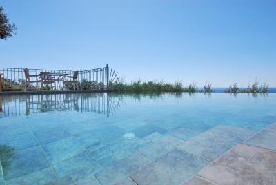 Stone_villa_with_pool_for_sale_in_Skala_Kefalonia--3-