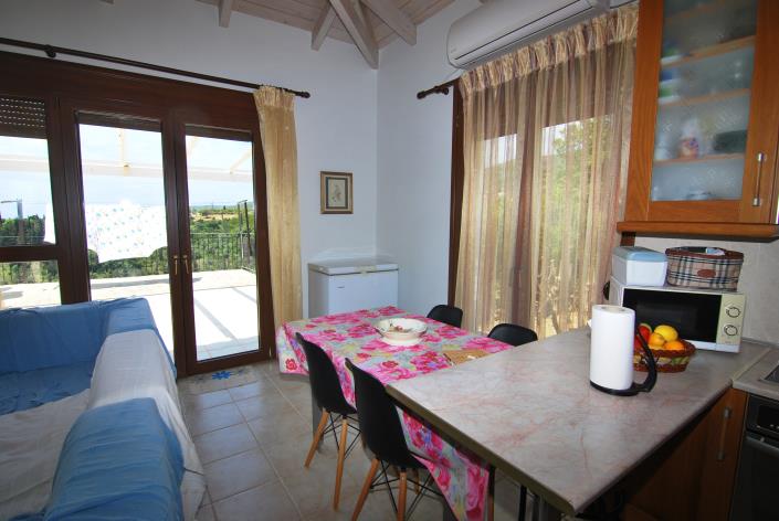 Image No.8-2 Bed House for sale