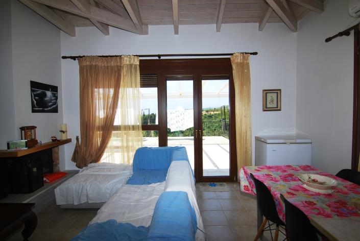 Image No.7-2 Bed House for sale