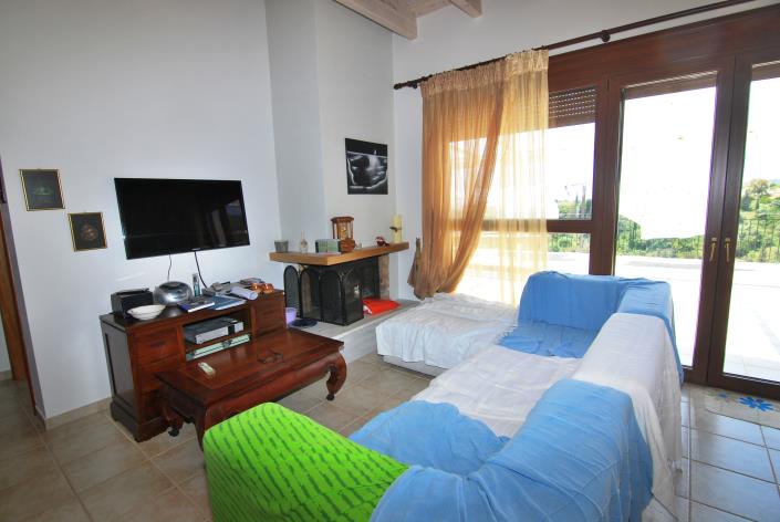 Image No.6-2 Bed House for sale