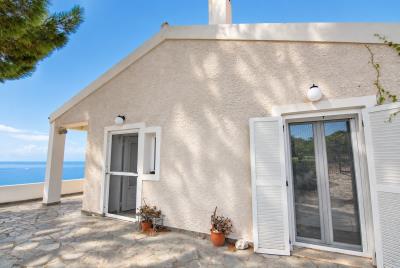 Villa_for_Sale_with_amazing_Sea_Views_in_Platies_Kefalonia--17-