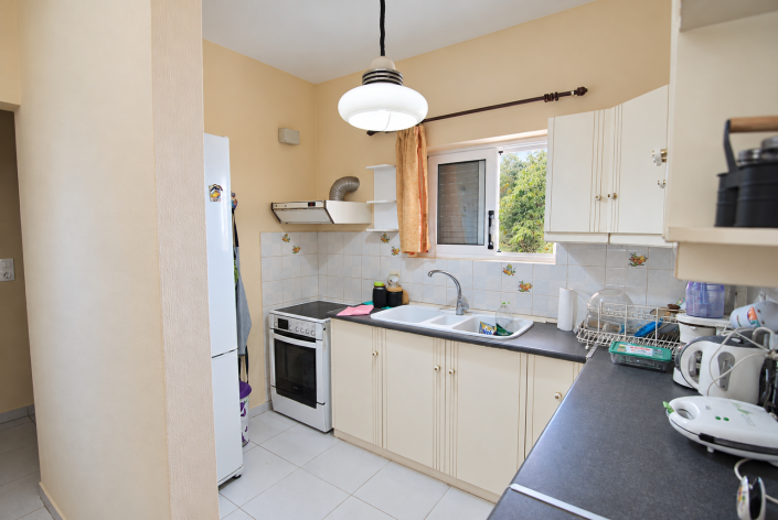 Image No.6-2 Bed House for sale