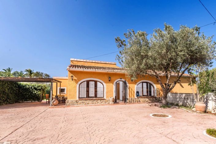Image No.1-4 Bed Finca for sale