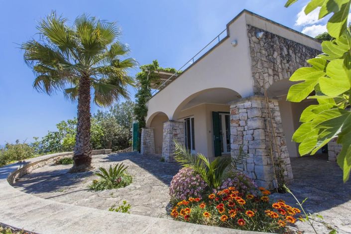 Image No.3-Villa de 3 chambres à vendre à Gagliano del Capo