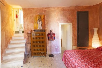 46e318725645b3f9f1c7254312c8d911bafc1cda2a130