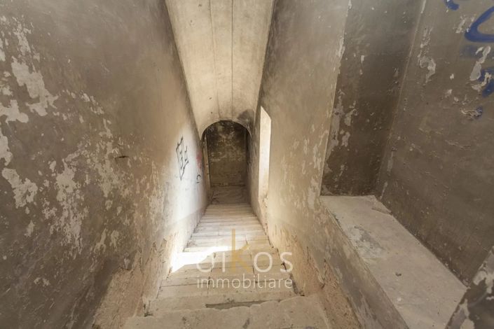 Image No.7-House for sale