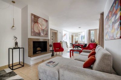 9ee9d60b4fc047946e3be995f7d9b5c56a8f5cb8e0130