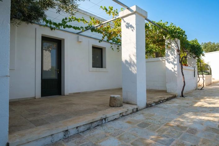 Image No.21-20 Bed House for sale