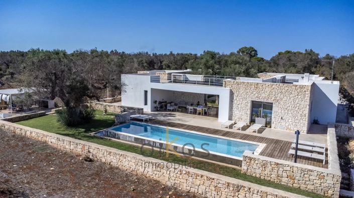 Image No.2-6 Bed Villa for sale