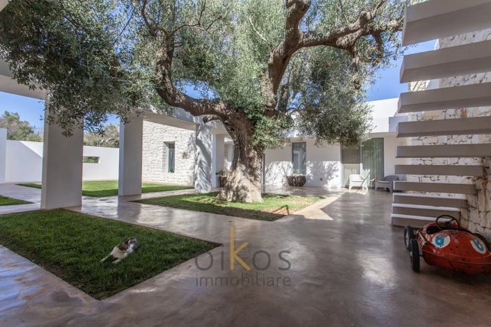 Image No.4-6 Bed Villa for sale