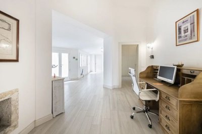 5b70fdaa5cd2560e8fd48e18753bc3491c0082312b130