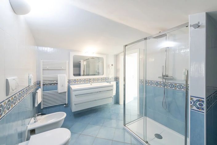 Image No.24-Villa de 7 chambres à vendre à Castro